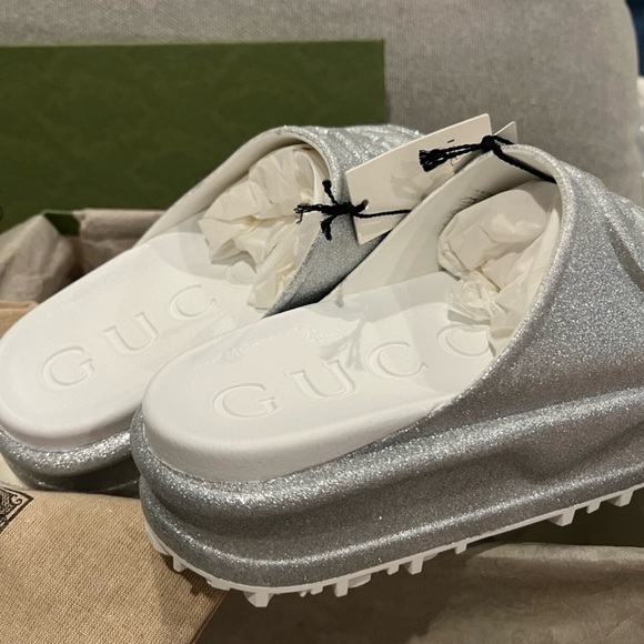 New Gucci GG Silver Platform Slide Sandals - Picture 3 of 5
